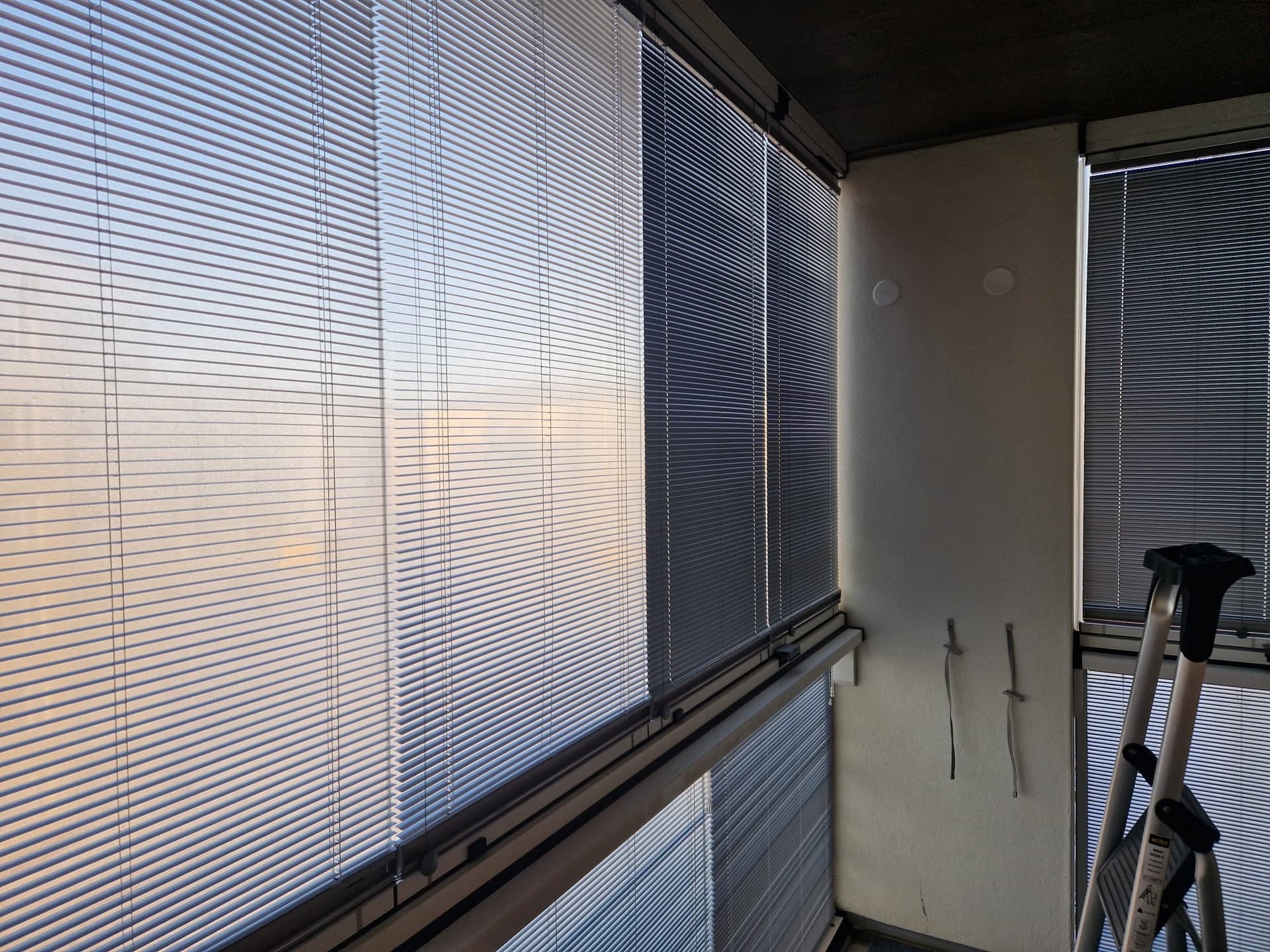 Aluminum Blinds image 1